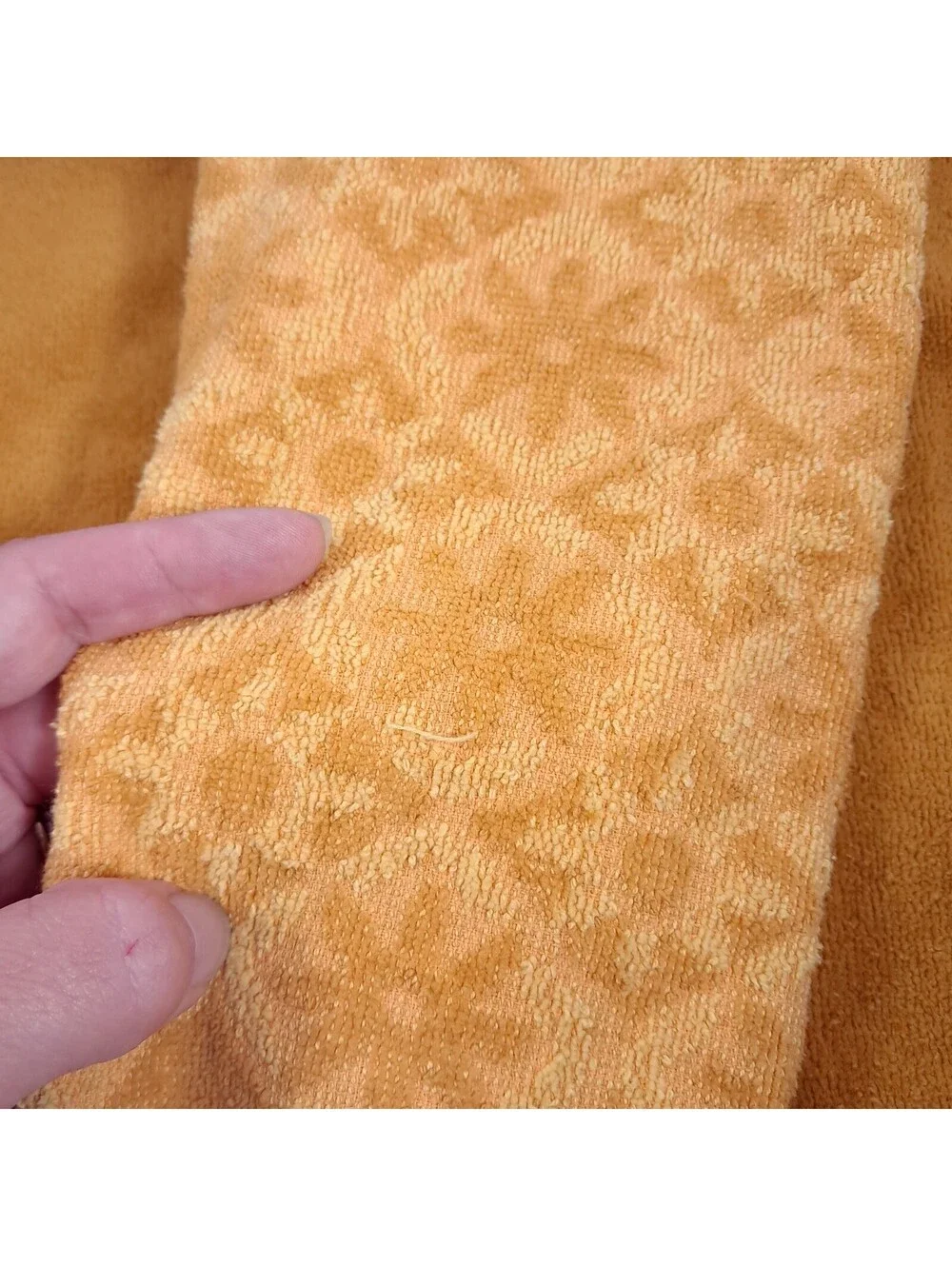 Vintage hand Towel set 2 harvest yellow Gold Martex West Point Pepperell Fairfax